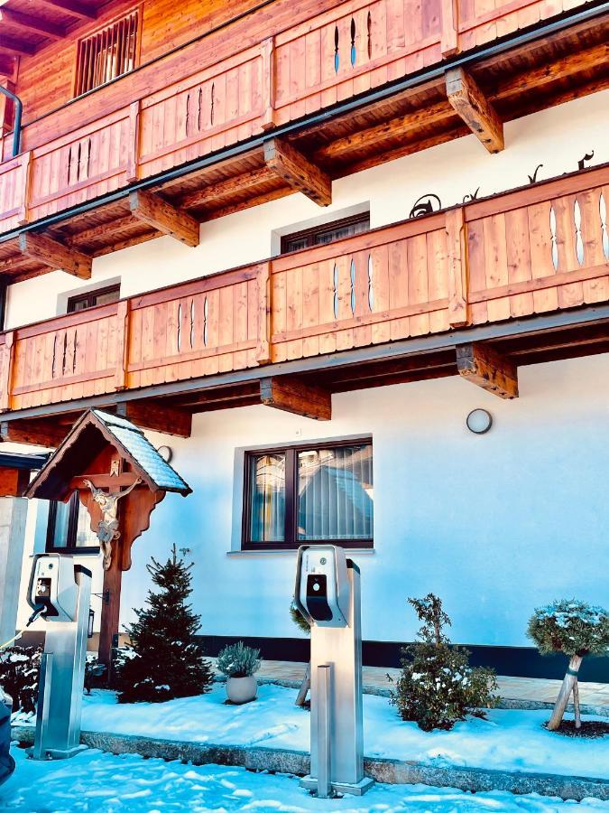 Royal Swan Appartement, Tirol Fuegen Ngoại thất bức ảnh
