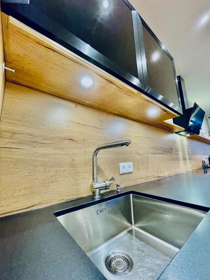 Royal Swan Appartement, Tirol Fuegen Ngoại thất bức ảnh